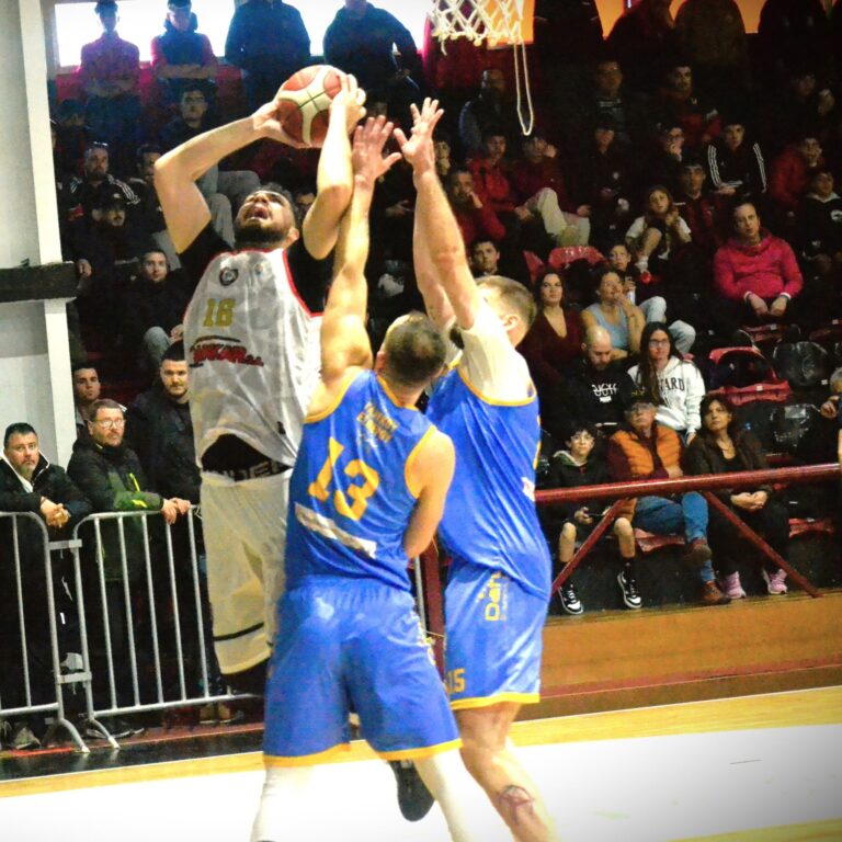 Πήρε το ”ψυχόδραμα” και μπήκε στα Play Offs η Παναχαϊκή, άγγιξε την μυθική ανατροπή η ”Ένωση”