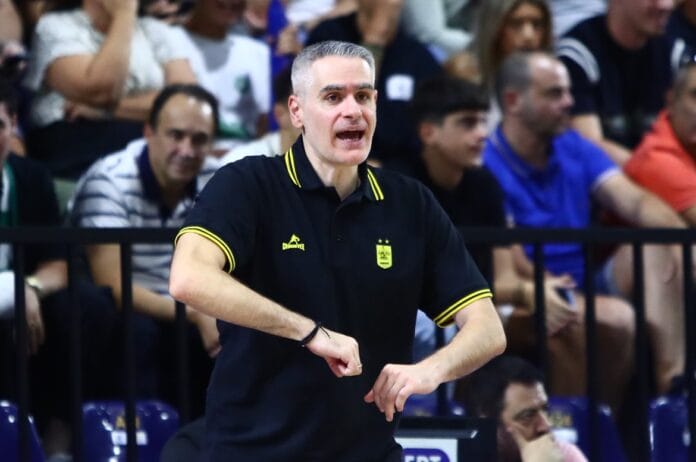 Καστρίτης: «Αυτά είναι τα παιχνίδια που πρέπει να εκμεταλλευόμαστε για να βελτιωνόμαστε»