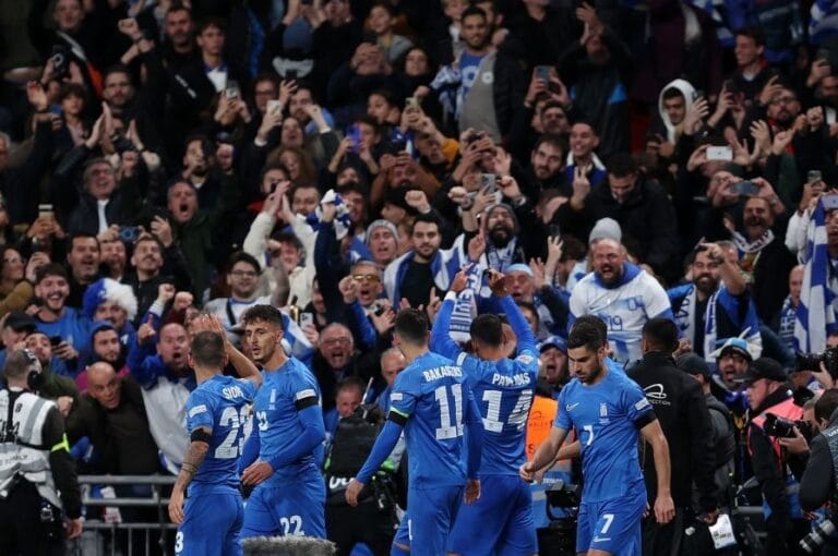 Χαζέψαμε όλη την Ευρώπη, θρυλική νίκη στο Wembley για την Ελλαδάρα!