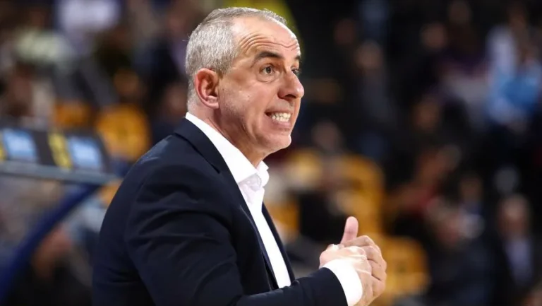 Λιμνιάτης: “Πολύ σπουδαίο το ότι προκριθήκαμε στην έδρα του Άρη”