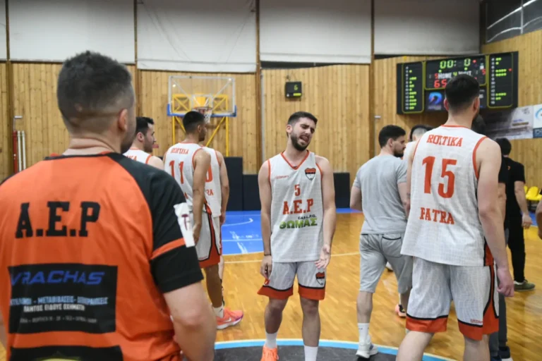 Aτσάλινη άμυνα και πρόκριση στους τελικούς της Α1 ΕΣΚΑ-Η για τα Ροΐτικα